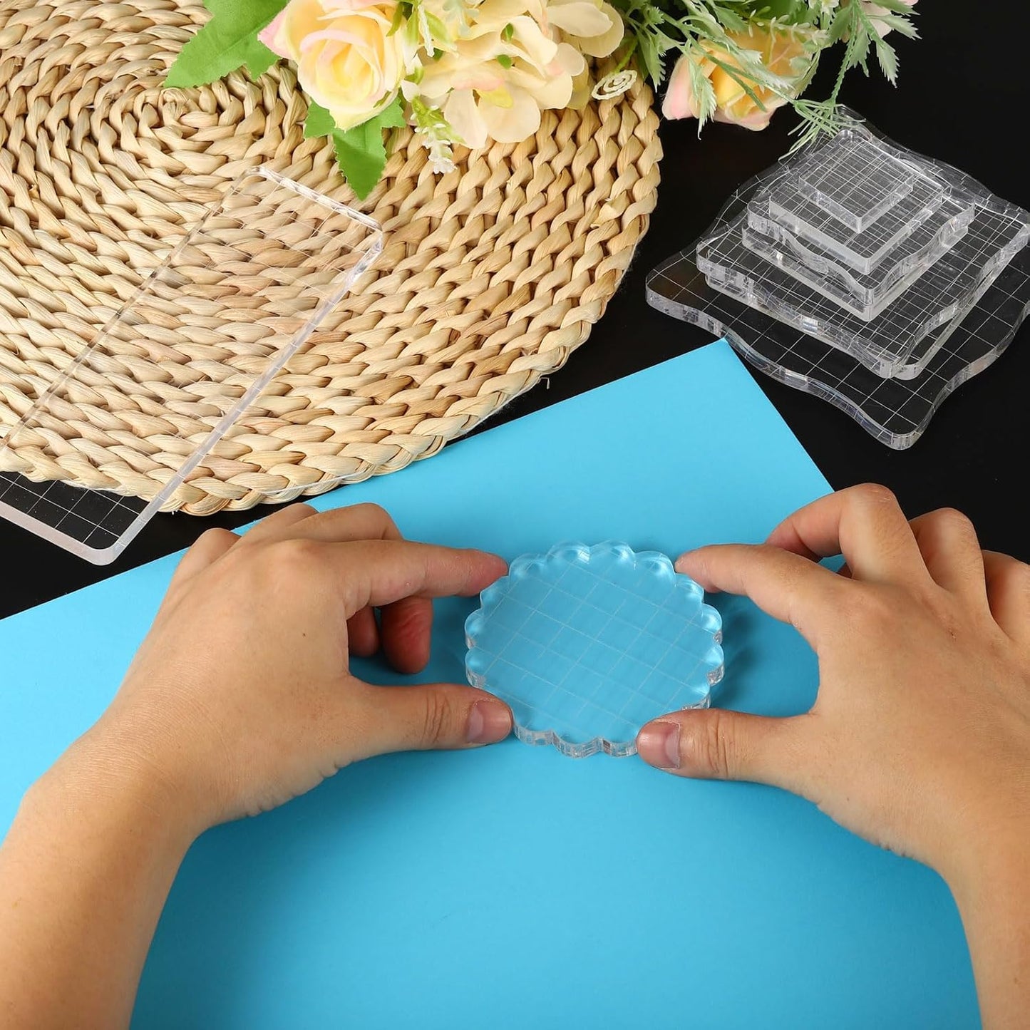 PATIKIL 4" x 4" Acrylic Stamp Block, Clear Stamping Block with Grid Lines Decorative Mounting Blocks Square for Scrapbooking DIY Crafts Card Making